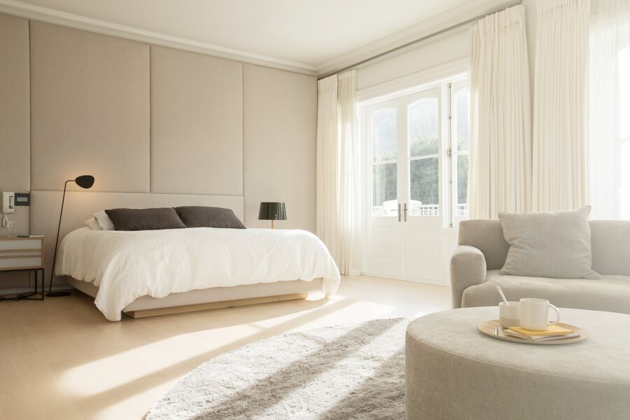 Bedrooms & interiors detail