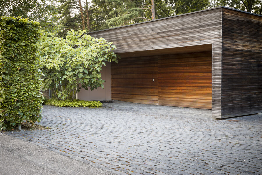 Exteriors & Sunroom detail